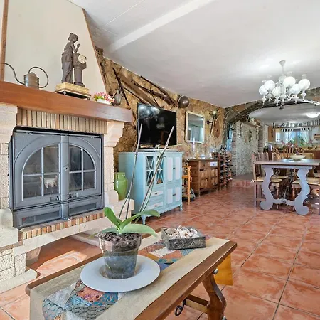 Holiday home Hauzify I Mas Bomba *