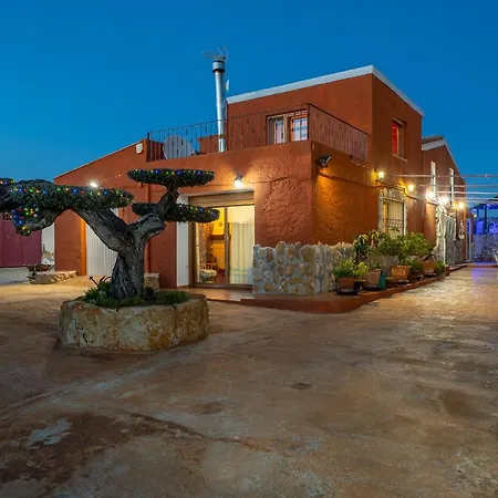 Holiday home Hauzify I Mas Bomba *